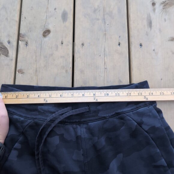 Lululemon Camo City Sweat Joggers Black Gray Cotton Blend –  Size 6 - Picture 8 of 9